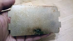 Пригорела слюдяная пластина